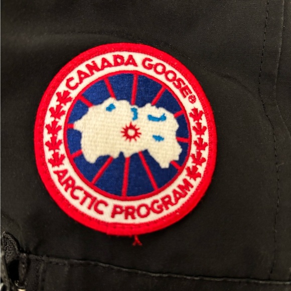 Canada Goose Montebello Parka Heritage - Picture 12 of 16